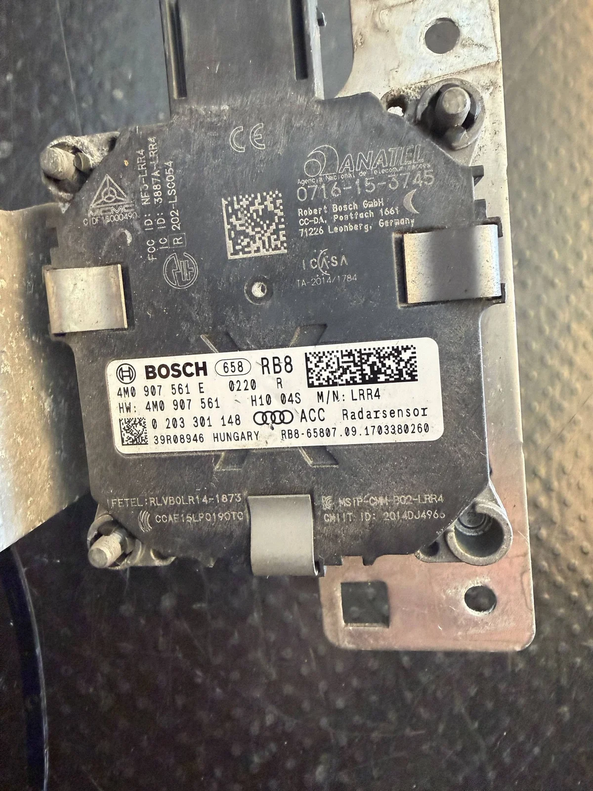 Audi Q7 4M aktiivinen vakionopeudensäädin tutka 4M0907541E image 3