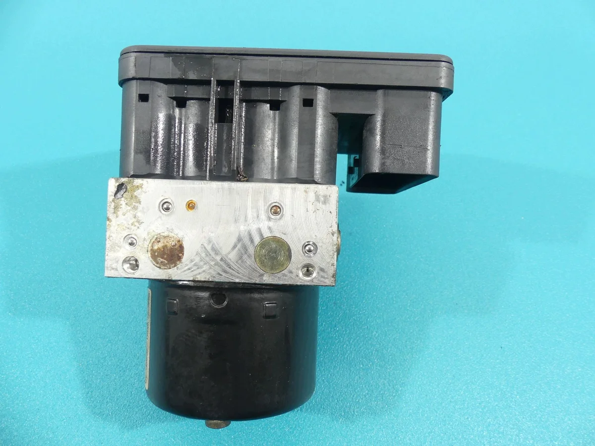 ABS-pumppu Mazda 3 BK 3M51-2C405-AD image 5