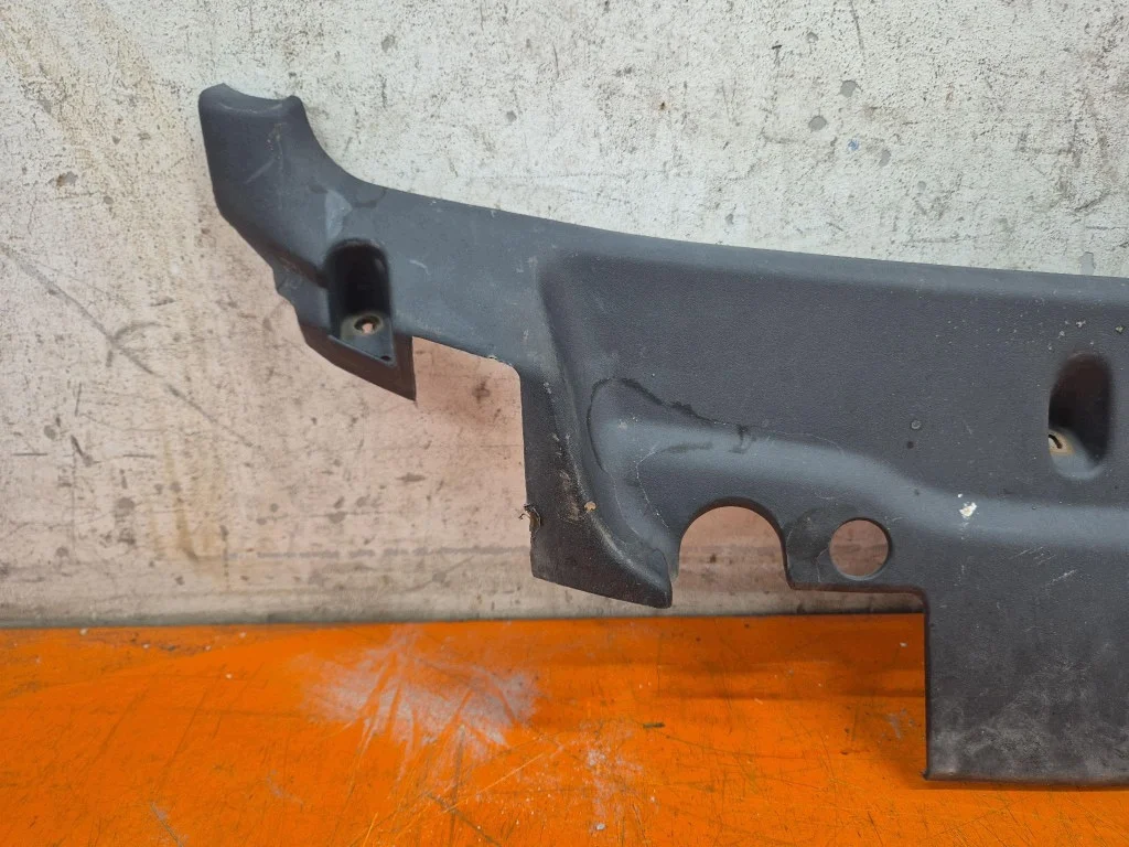 Opel Movano Windschutzscheibenabdeckung rechts 8200187748 image 4