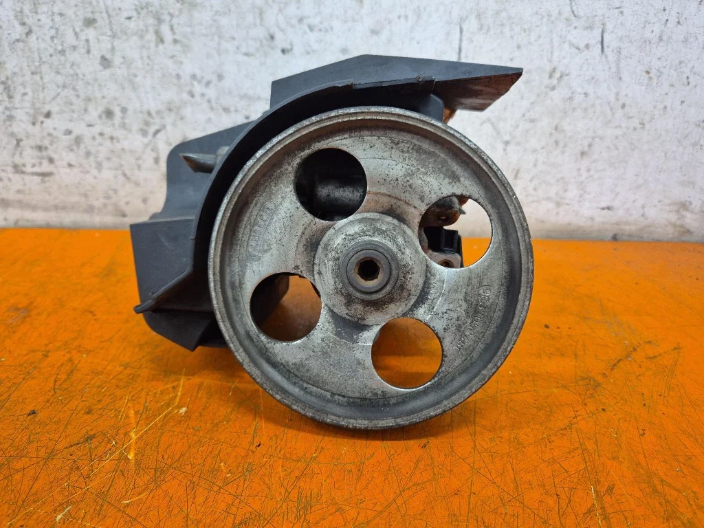 Peugeot 206 Plus Pompe direction assistée image 3