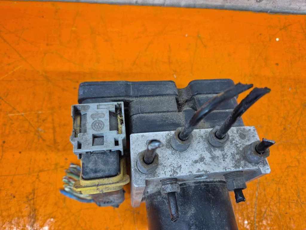 Peugeot 206 Plus ABS-pumppu 9659136880 image 3