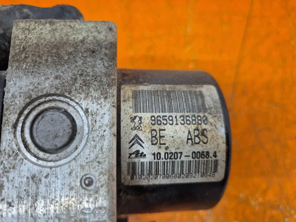 Peugeot 206 Plus ABS-pumppu 9659136880 image 6