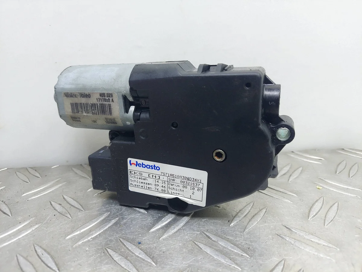 Motor Teto Solar BMW E81 E87 1717822A