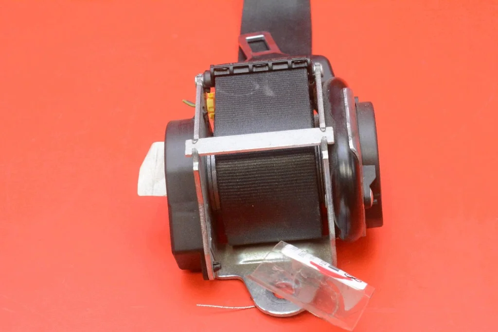 Sicherheitsgurt links hinten 3T0857447 Skoda Superb II image 5