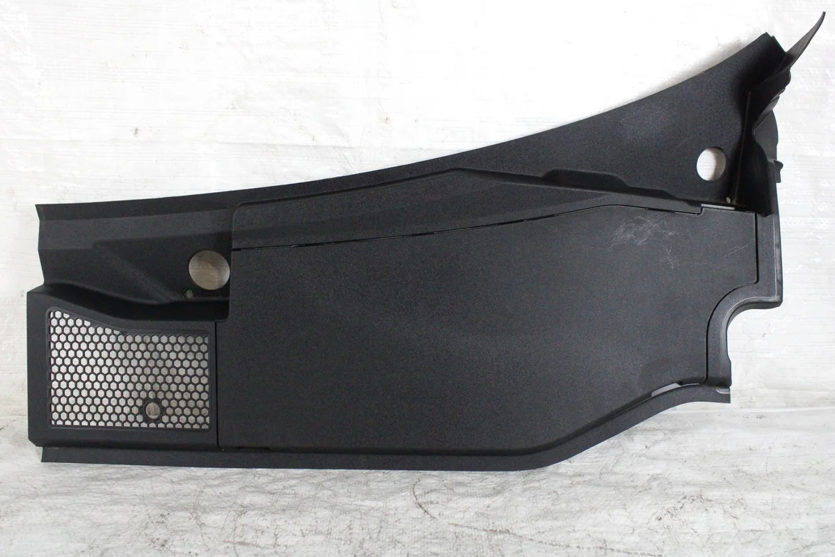 Audi A5 Cubierta Bajo Parabrisas Izquierda 8B1819403