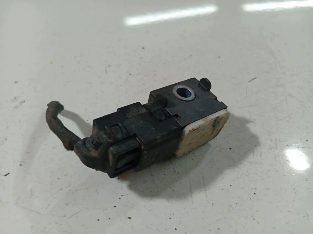 Sensor Airbag Kia Carens 959301D000