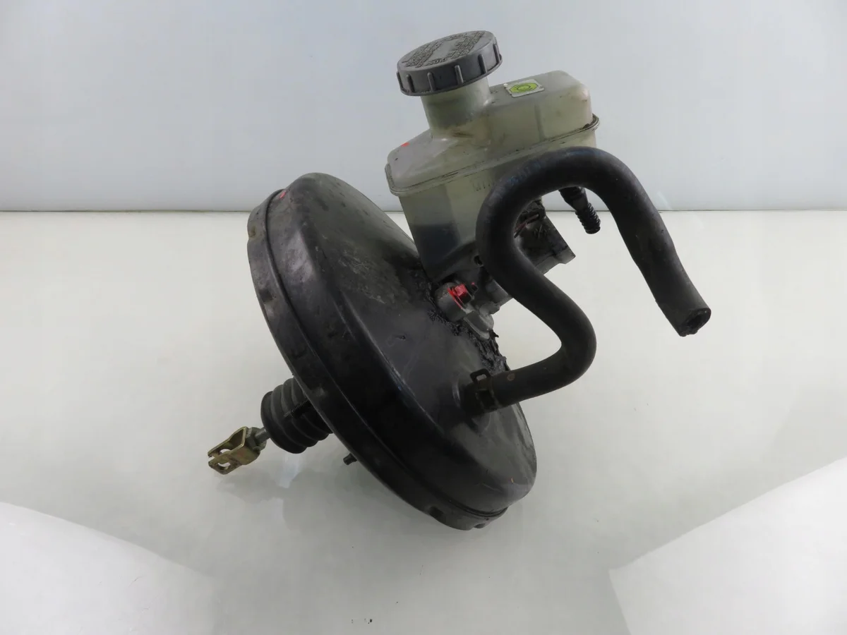 Suzuki Grand Vitara II jarrutehostin M1079338-0204023129