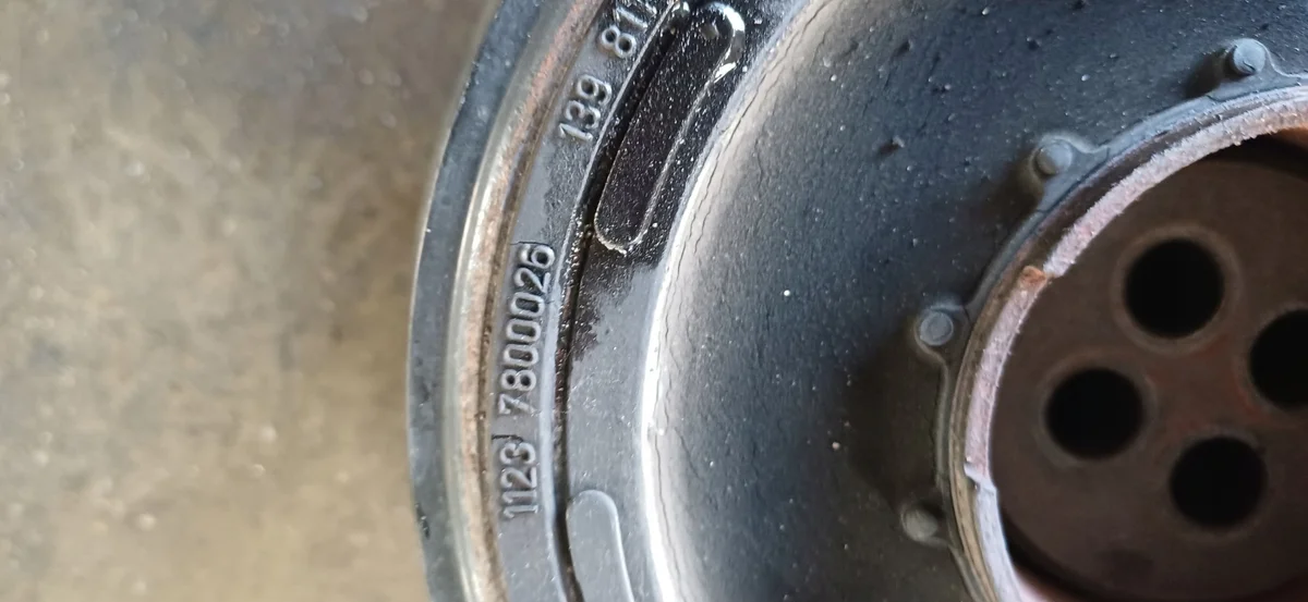 BMW 11237800026 kampiakselin hihnapyörä