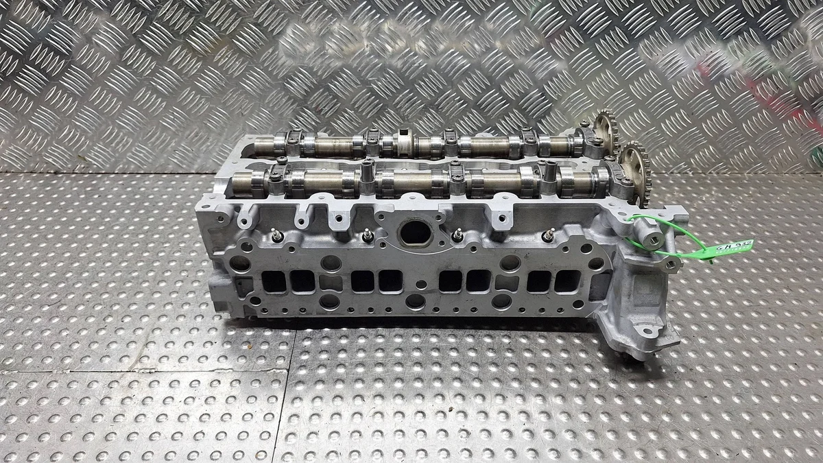 Mercedes-Benz S27718932 sylinterikansi image 3