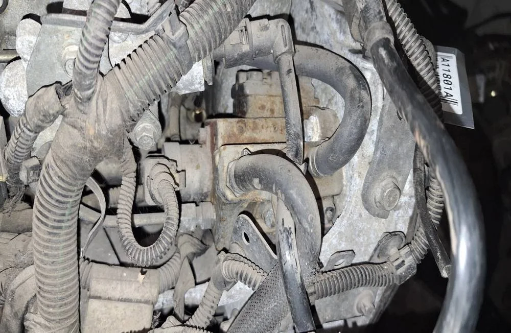 Korkeapainepolttoainepumppu Opel Astra 1.9L EIS3116569