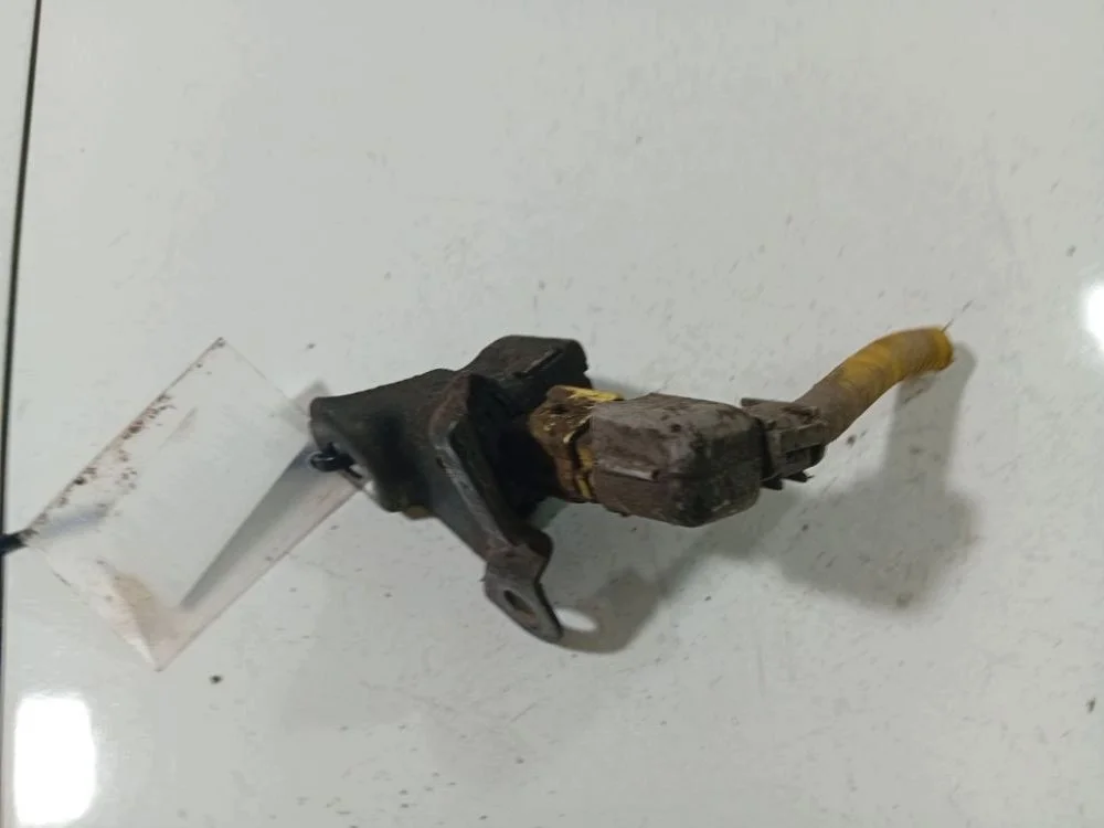 Toyota Previa Airbag Sensor 8917328020 image 3