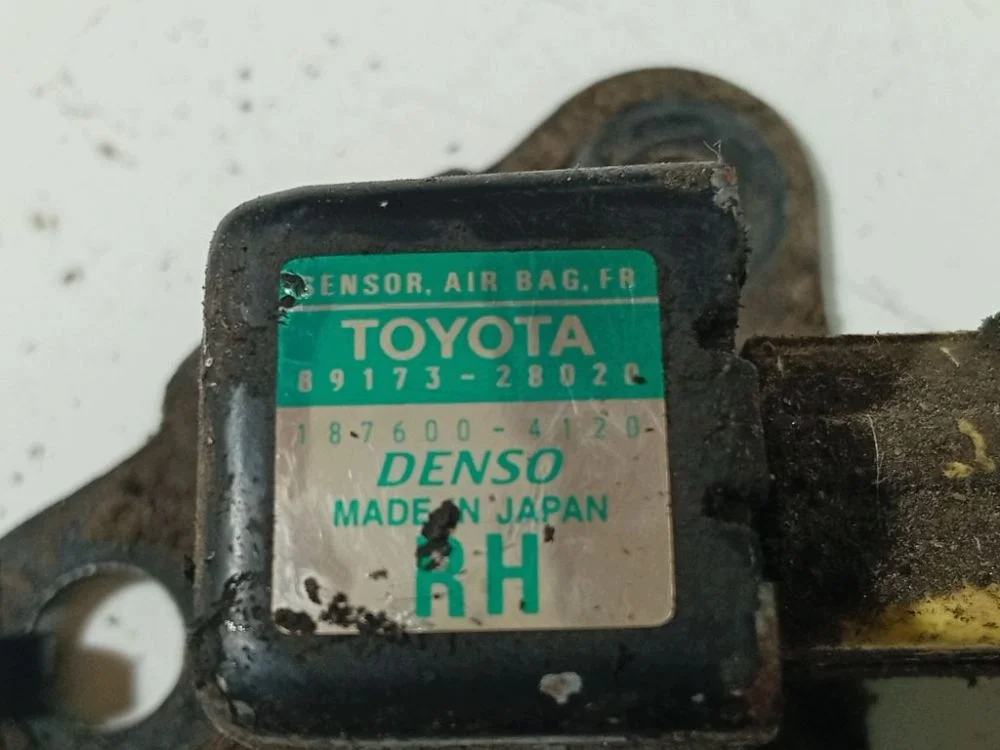 Toyota Previa Airbag Sensor 8917328020 image 5