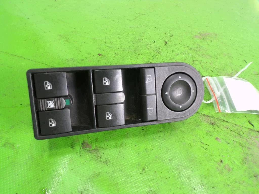 Window Control Panel 13228699 Opel Zafira B