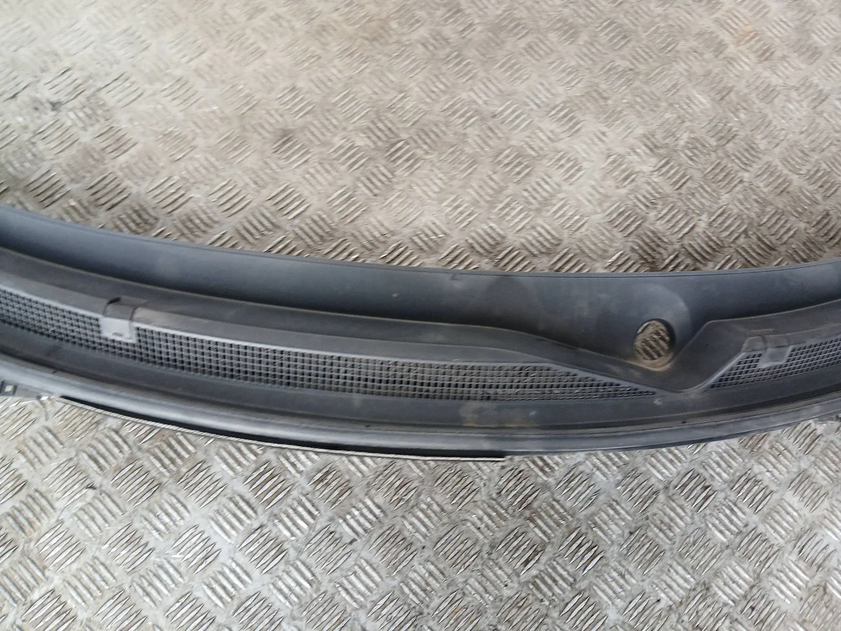 Etupaneelin muovipaneeli Nissan Qashqai J11 668624EH1A thumbnail 3