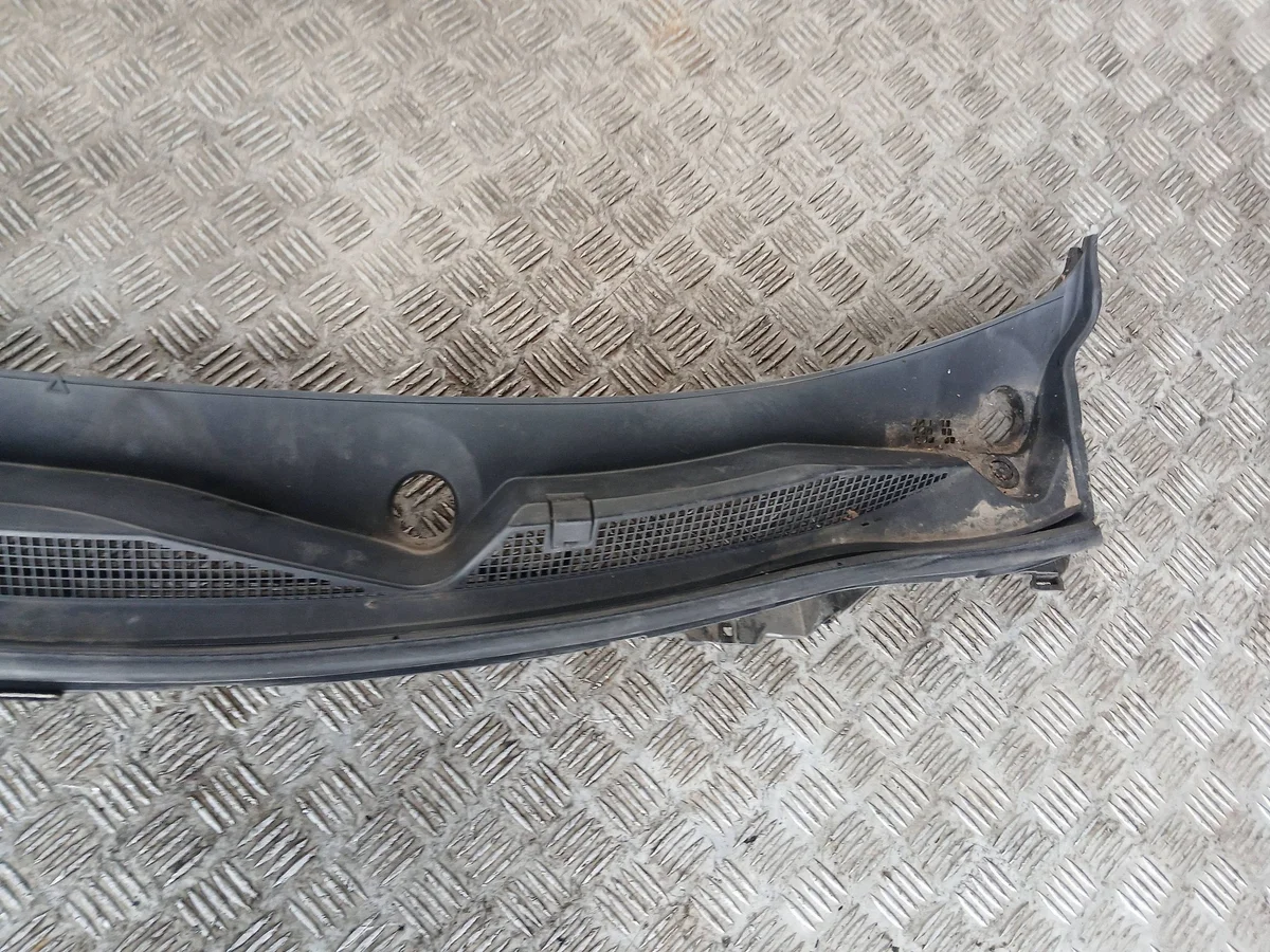 Etupaneelin muovipaneeli Nissan Qashqai J11 668624EH1A thumbnail 4