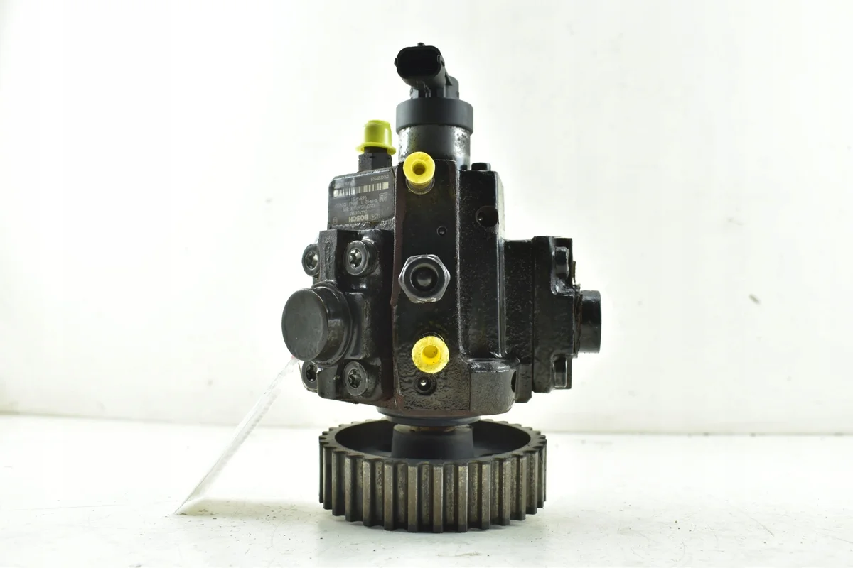 Insprutningspump Opel Antara Chevrolet Captiva 2.0 CDTI 0445010180