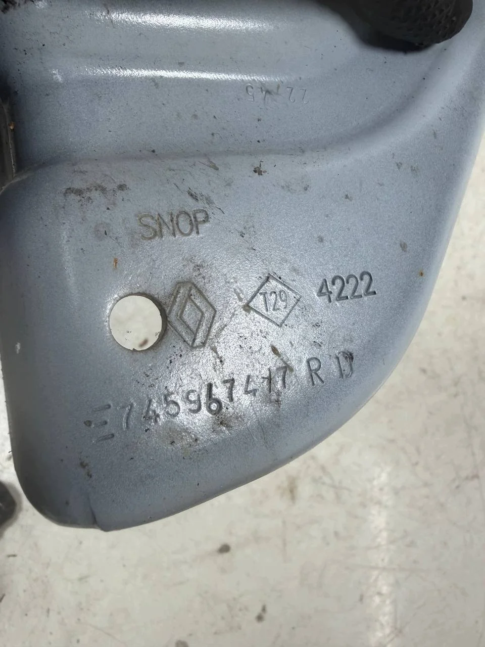 Rodillo Puerta Corredera Renault Express II 745967497R