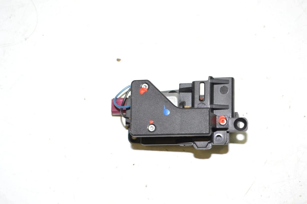 Schloss Stellmotor Rollo Rechts BMW 5 E61 9918003265 image 4