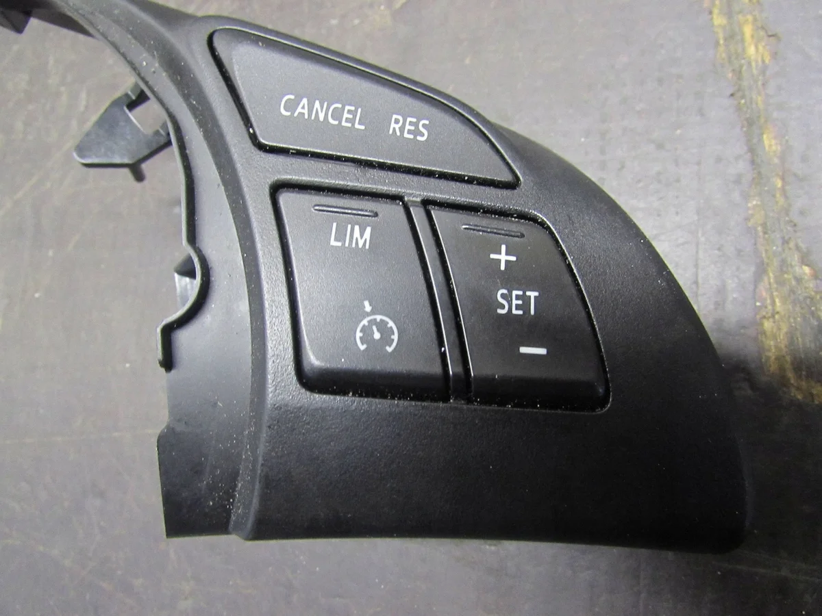 Monitoimipainikkeet Mazda 6 III KBI65479 2012-2014