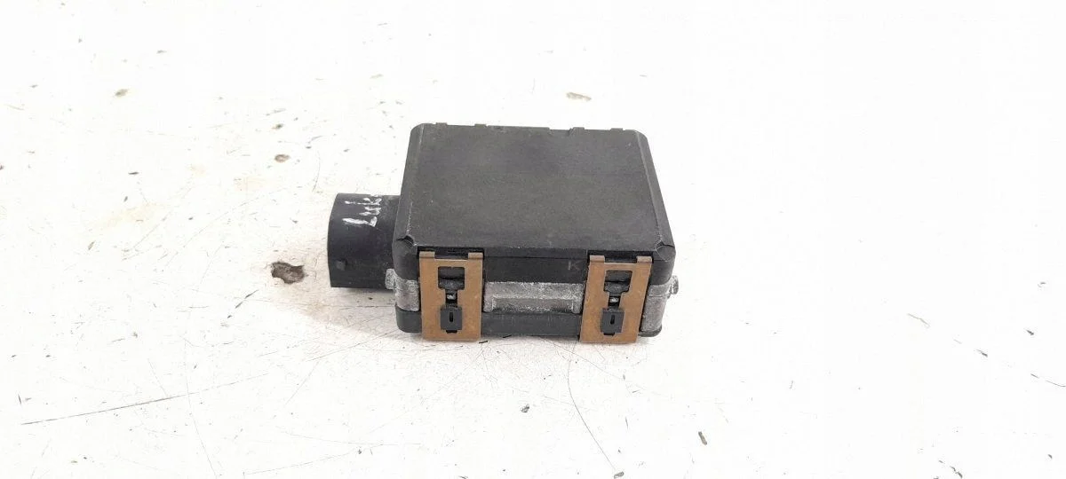 Radar tempomat Mercedes-Benz A W177 A0009053011 image 6