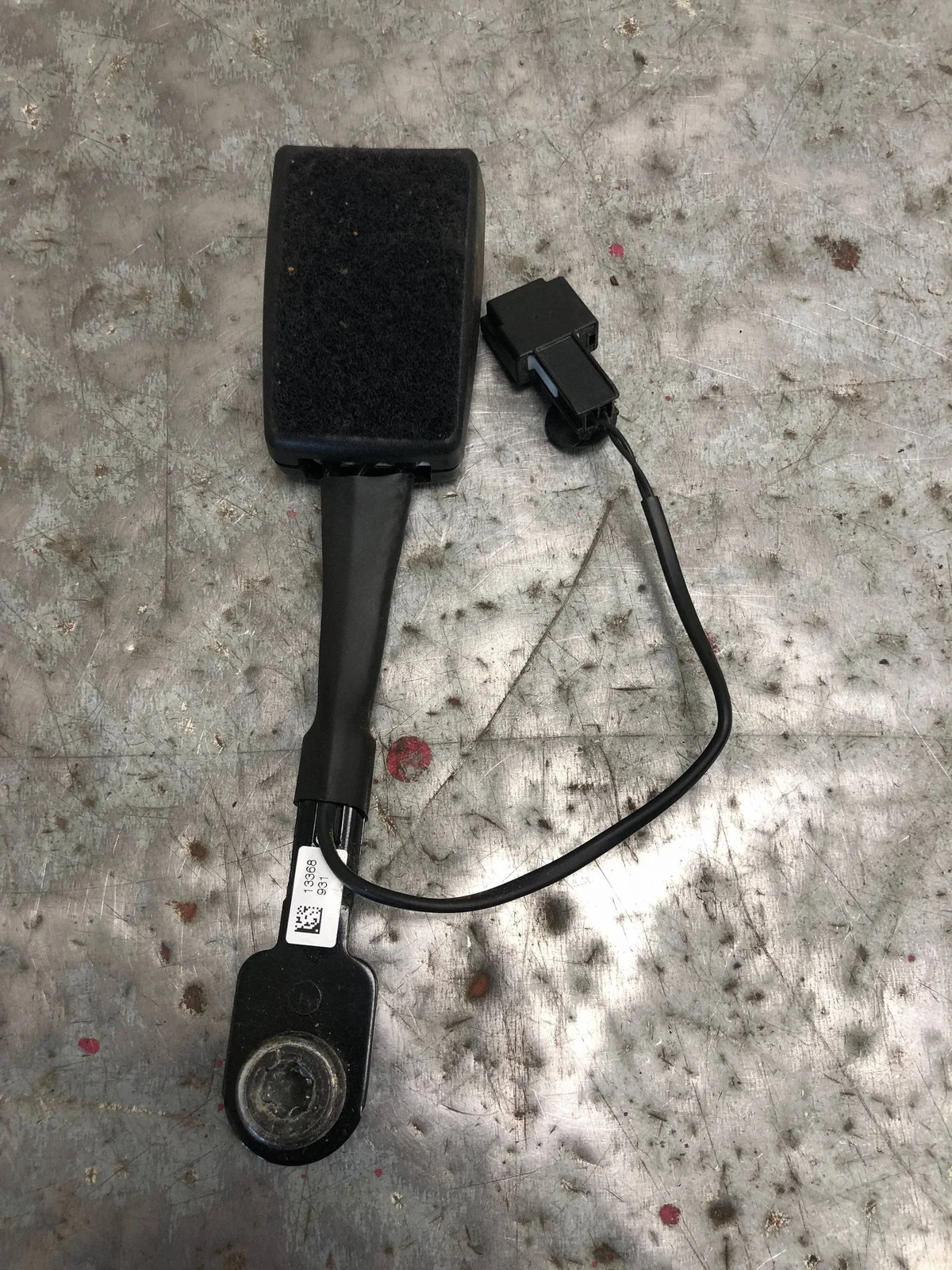 Lukitusmekanismi, oikea etuosa, Opel Astra J, 13367897