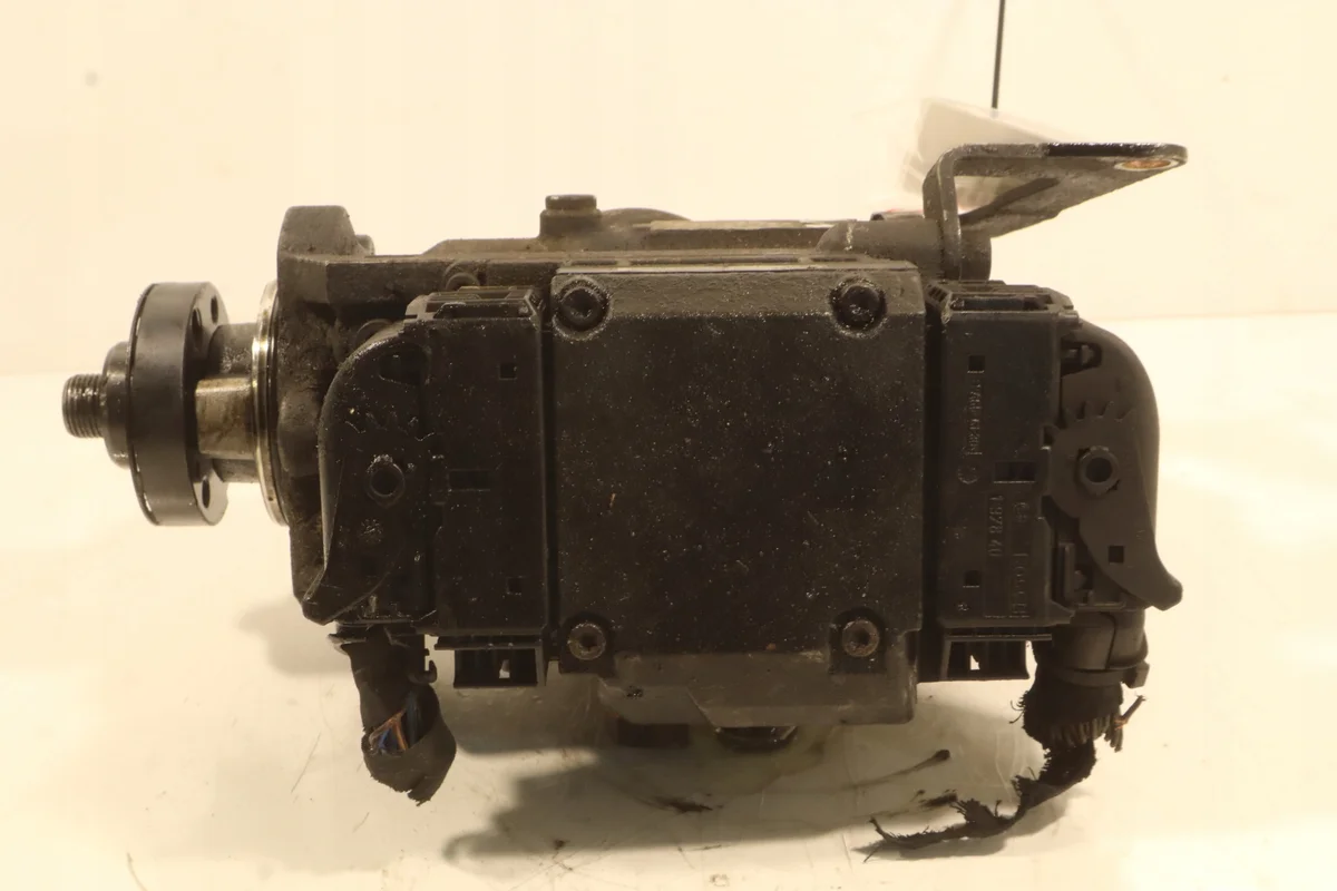 Polttoainepumppu Opel Vectra C 2.0 DTI 0470504223 image 3