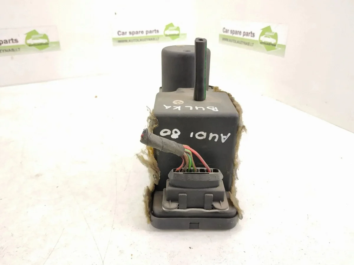Audi 80/90 Central Locking Pump 443862257D