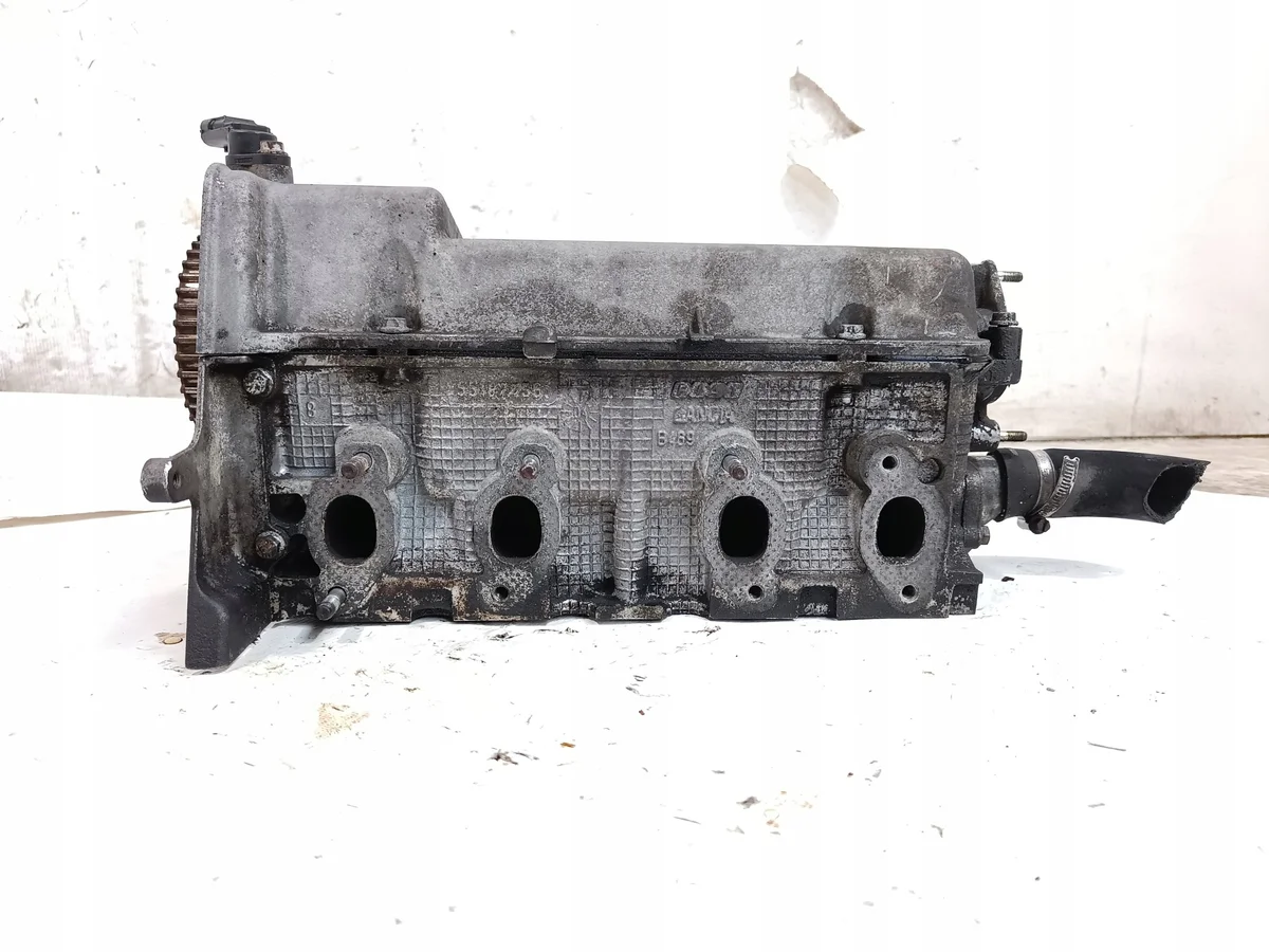 Sylinterinkansi Fiat Panda Punto II 1.1 1.2 8V 55187456