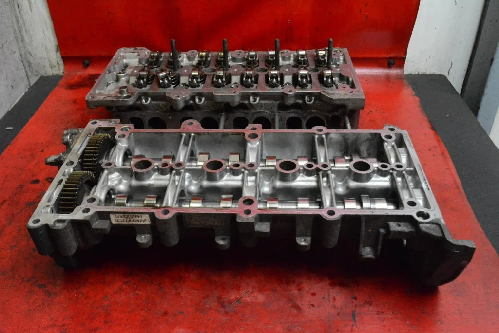 Sylinterinkansi Opel Zafira C 2.0 CDTI 55576540