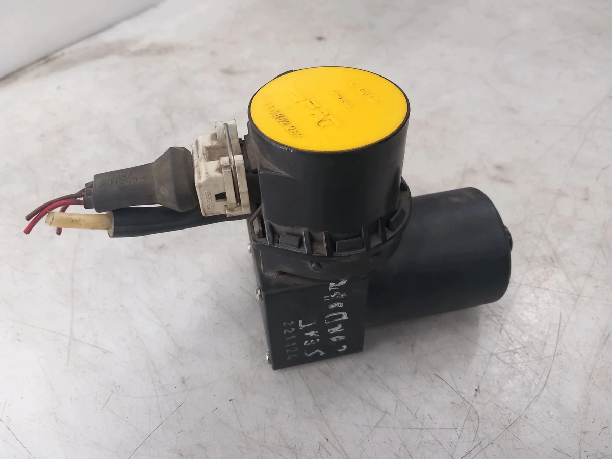 Pompe verrouillage centralisé Seat Cordoba 1L0862257