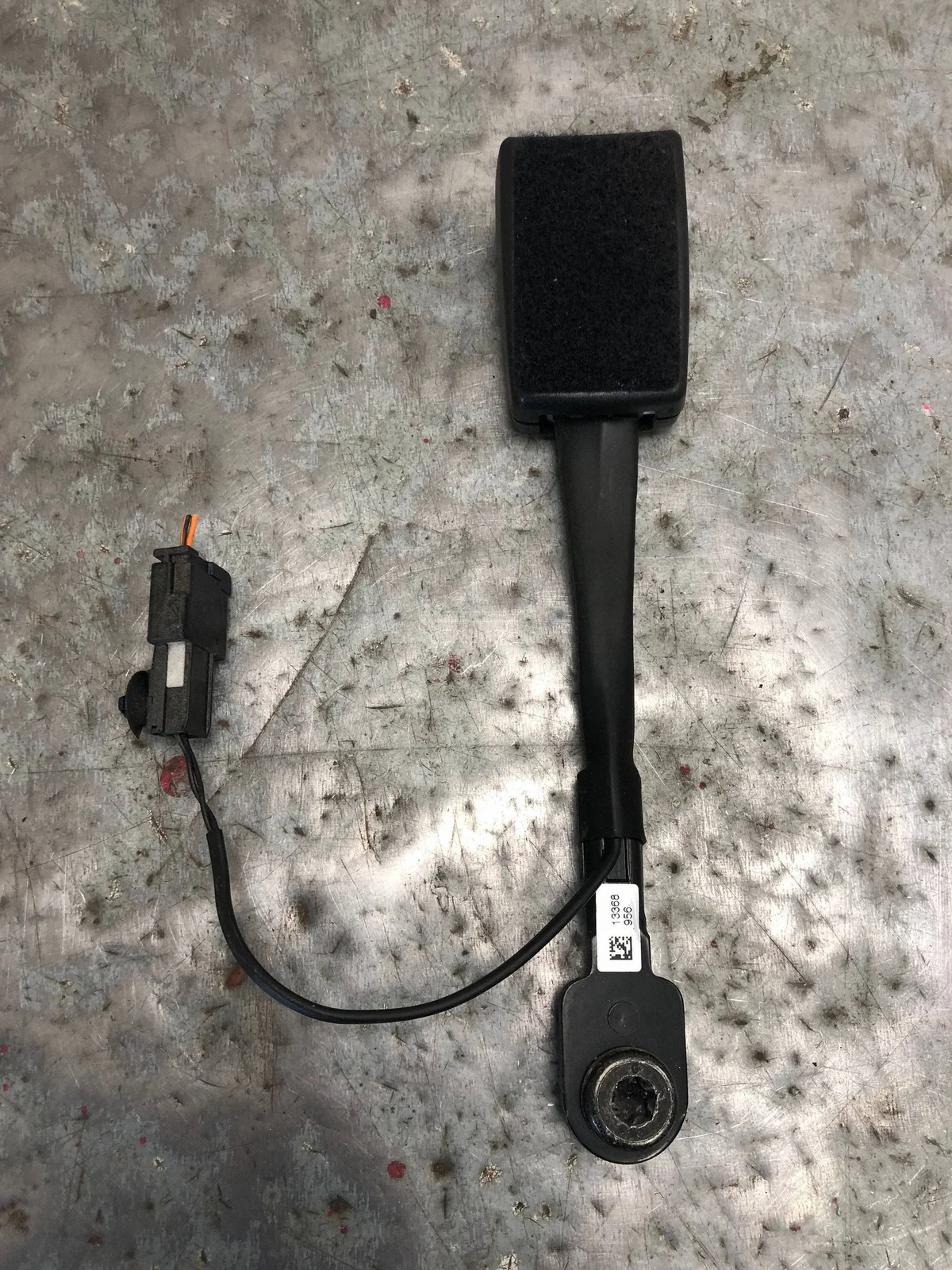 Opel Astra J Gordelklem Rechts Voor 13368956