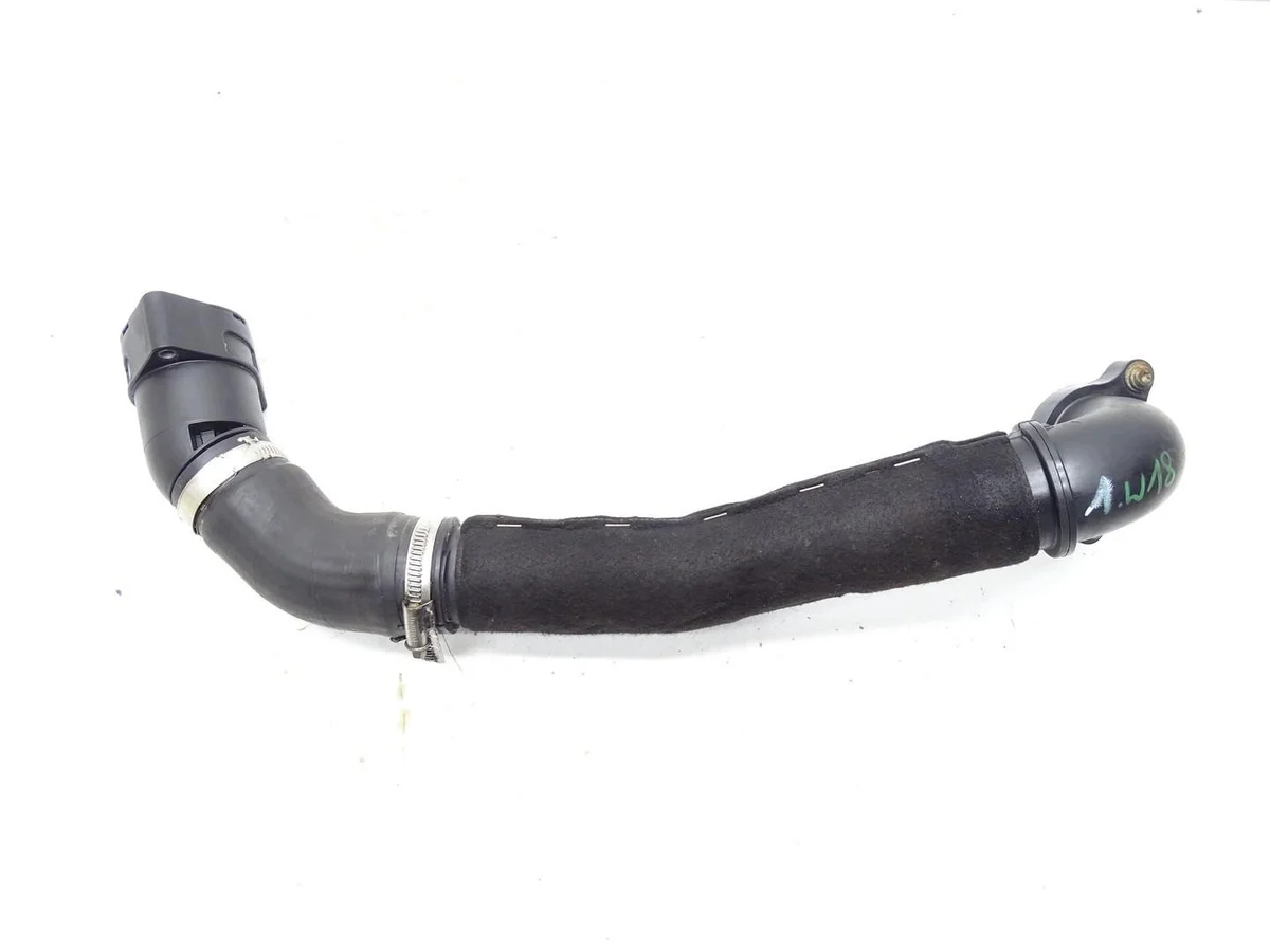 Tuyau d'intercooler 04L131111M Audi A3 Golf VII 04L131111M161026120255