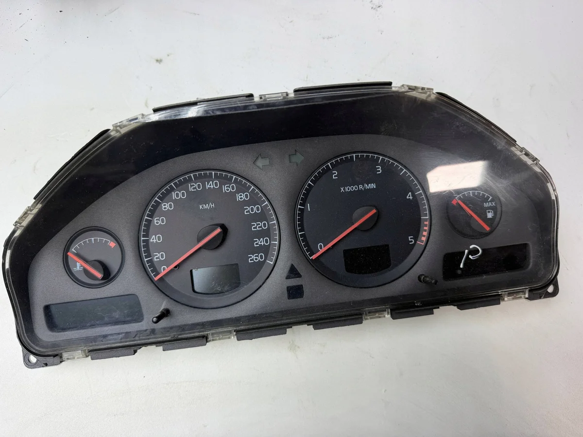 Compteur Volvo OE 9499671