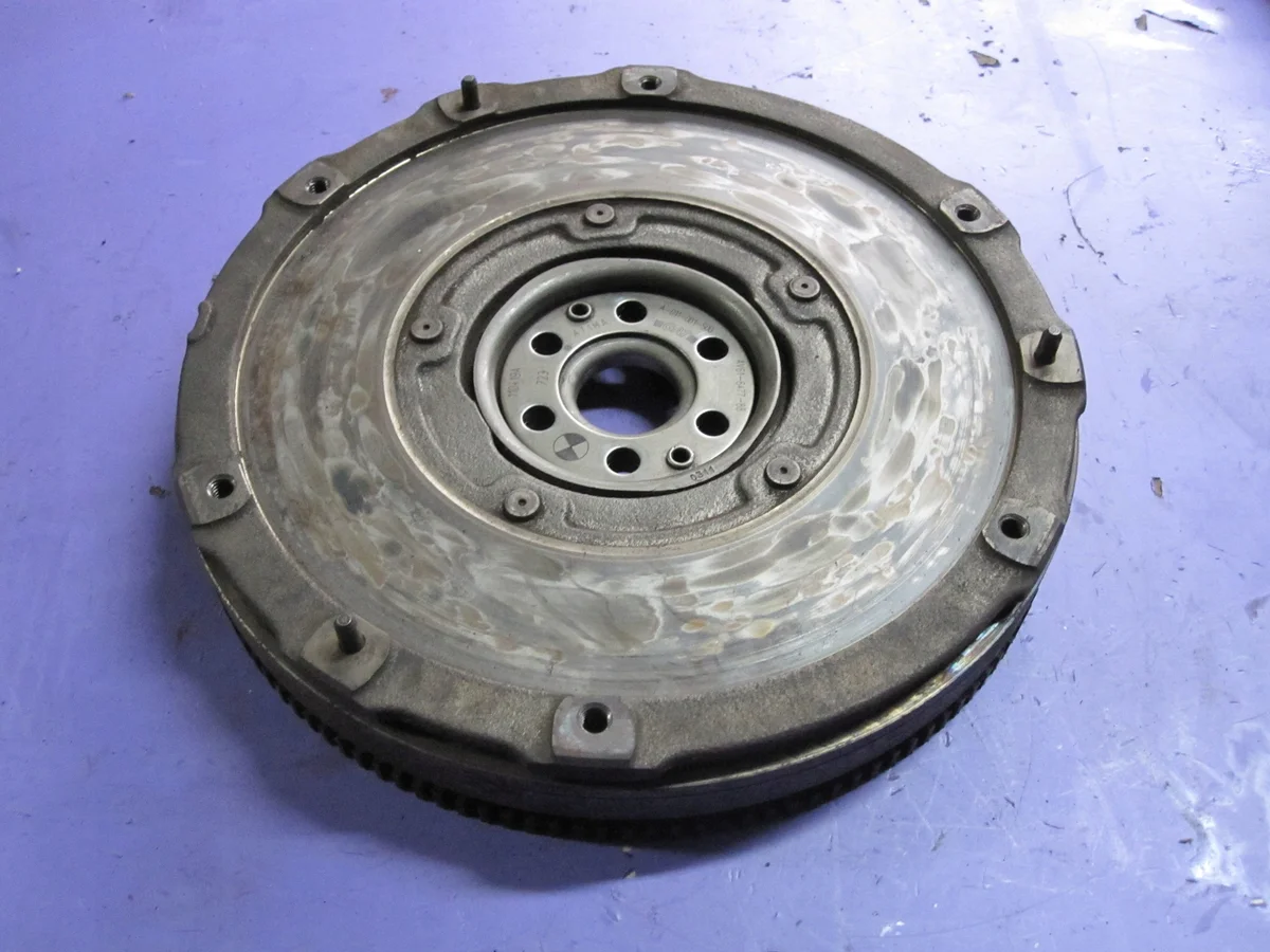 Svänghjul Volvo S60 AV61-6477-BB