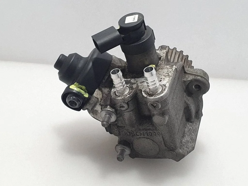 Einspritzpumpe Audi A3 S3 8P 03L130755AF image 4