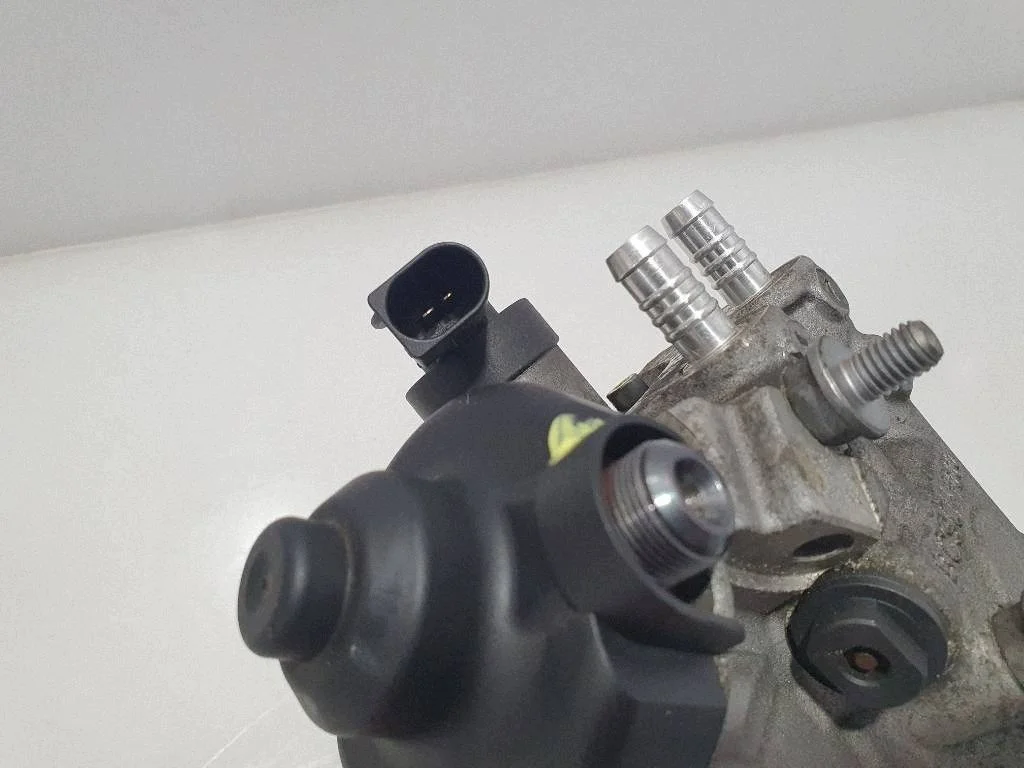 Einspritzpumpe Audi A3 S3 8P 03L130755AF image 6