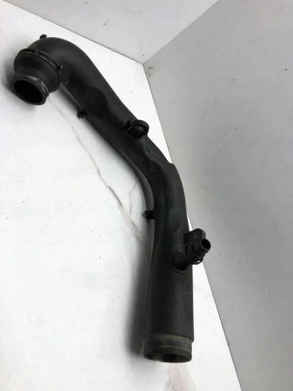 Rör till intercooler VW Golf V Plus 1K0129654AD