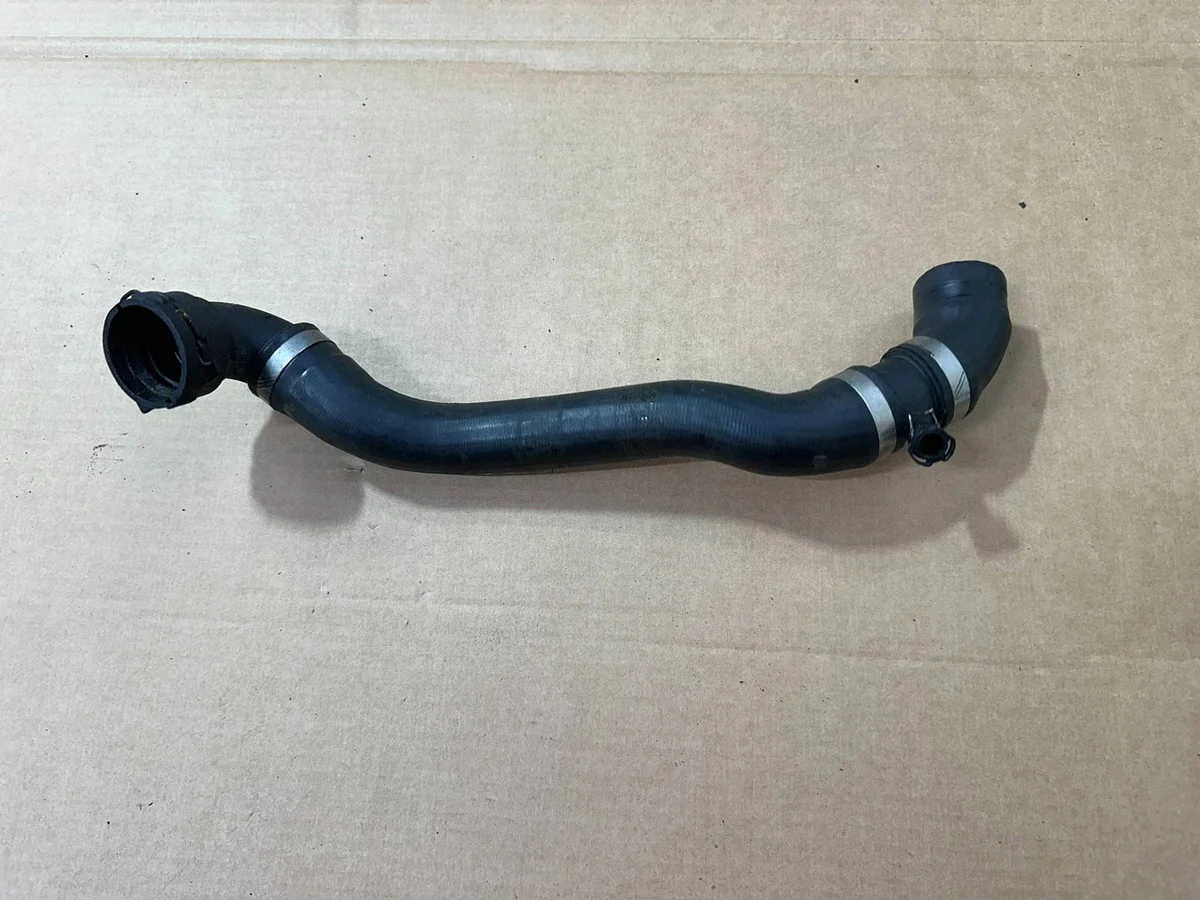 Mercedes-Benz A2305010282 Tubo Radiador