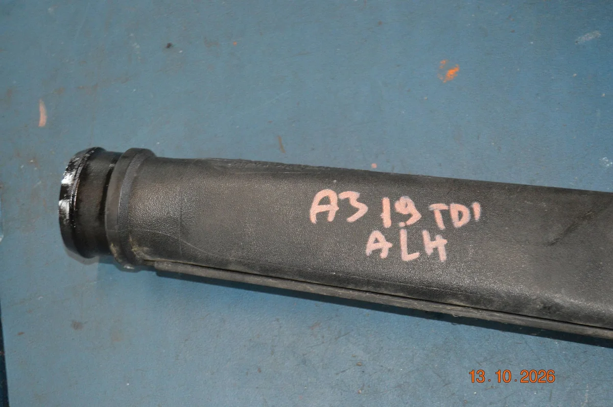 Audi A3 S3 välijäähdyttimen letku 1J0145770J