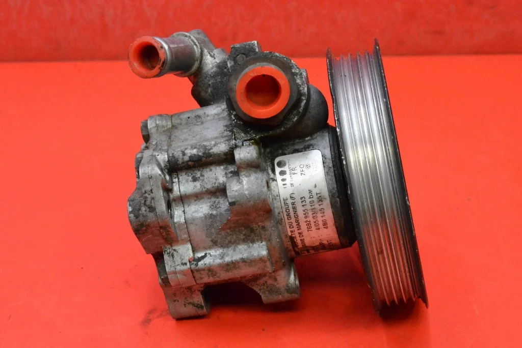 Ohjaustehostimen pumppu Audi A6 C5 4B0145155T image 6