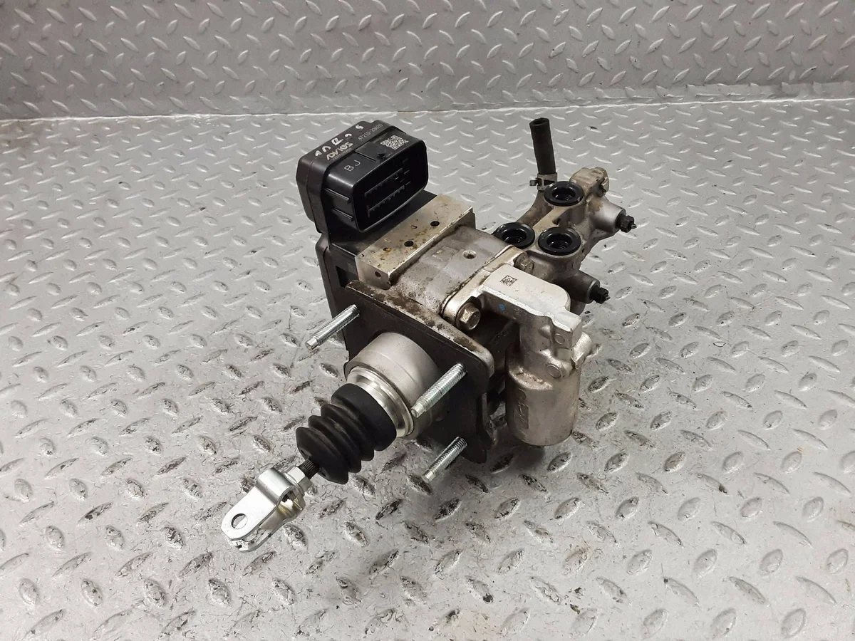 Rembekrachtiger Toyota Camry XV70 4721033620