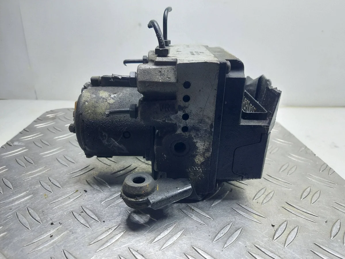 Pompa ABS Audi A4 B5 0265214002 image 3