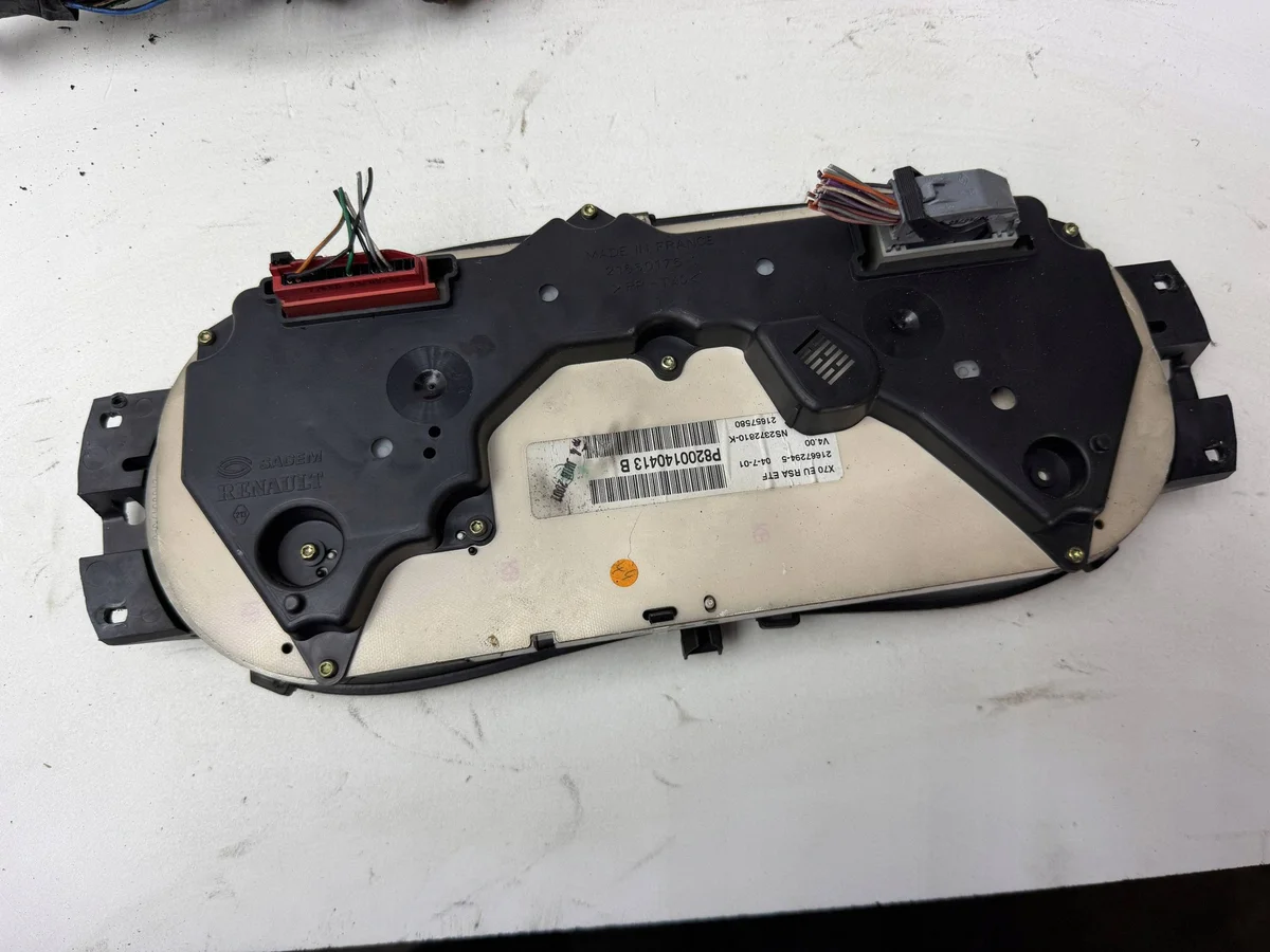 Mittaristo Renault Trafic P8200140413