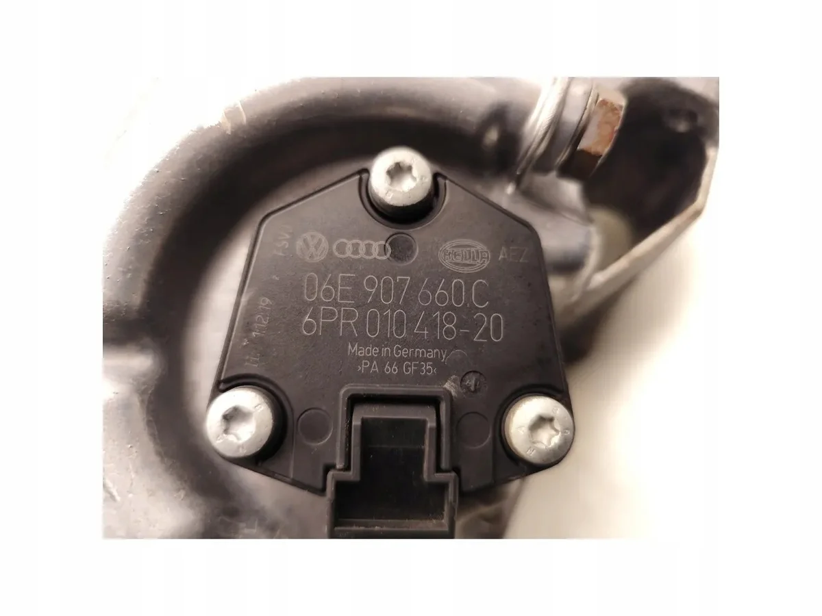 Oljepanna Skoda VW 1.0 TSI 04C103603C thumbnail 6
