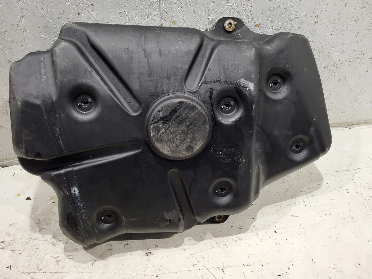AdBlue Tank Mercedes GLE W166 A1664701201 image 6