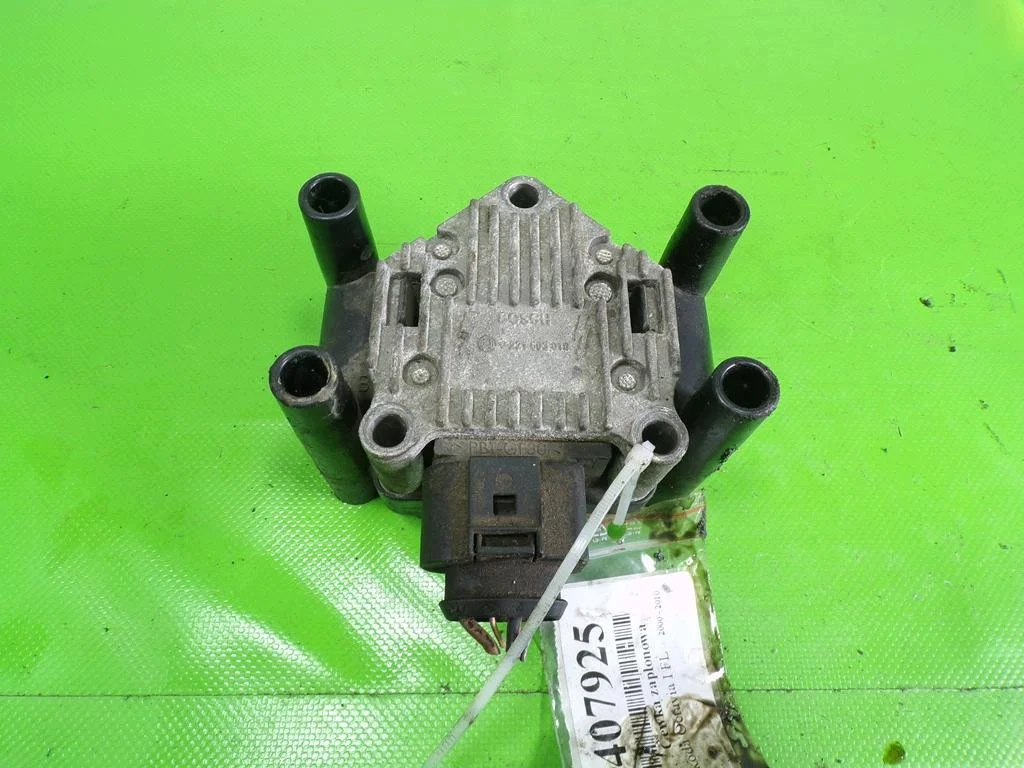 Sytytystulppa Skoda Octavia 1.6 BFQ 0221603010