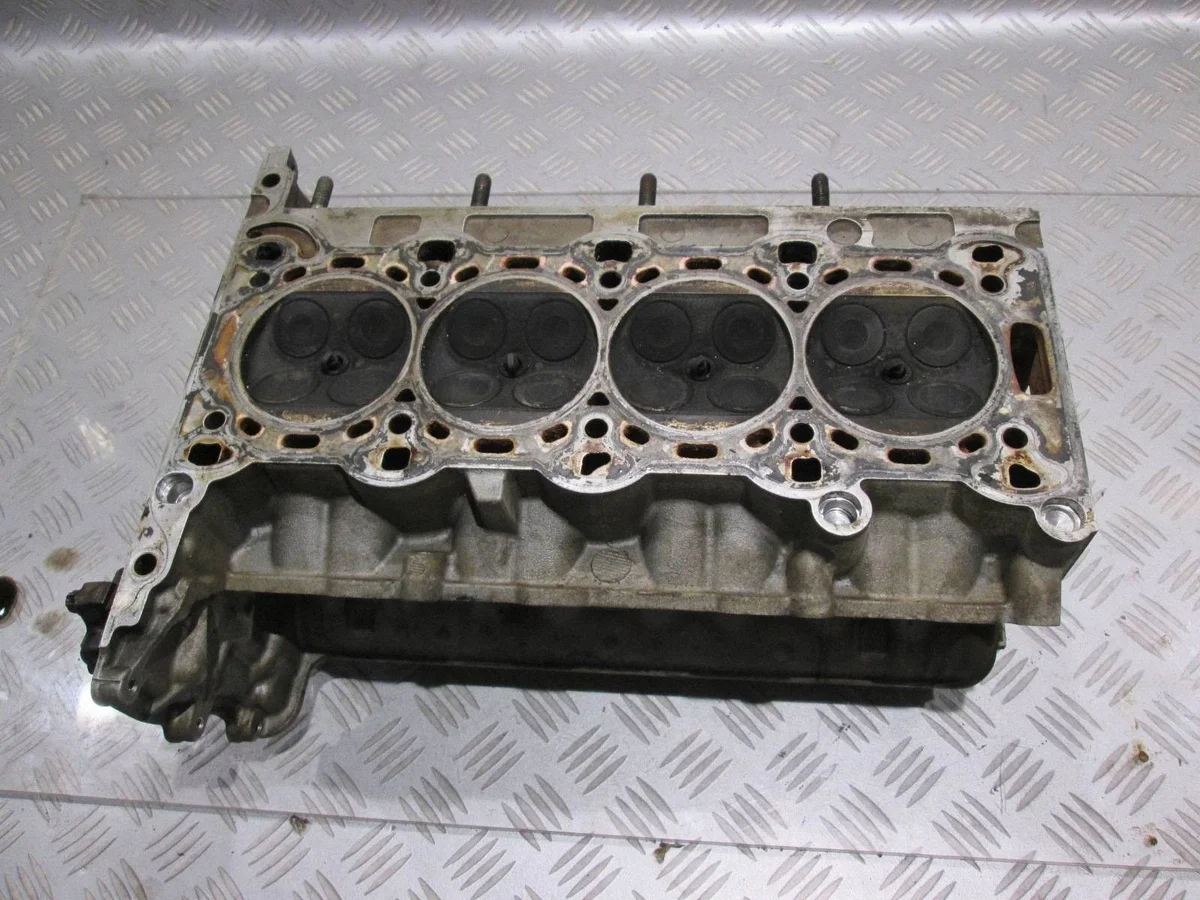 Opel Astra H sylinterikansi 55355430 image 4