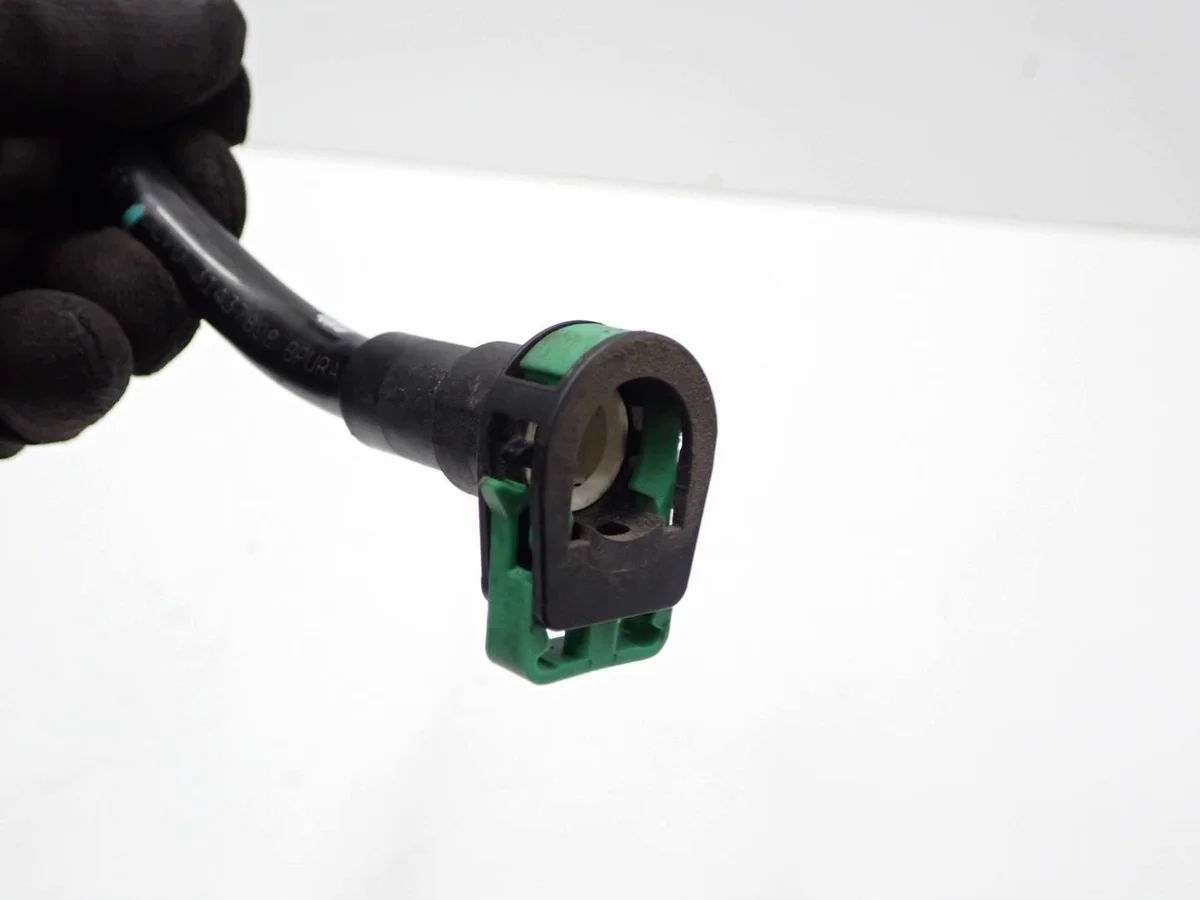 Volvo V40 II Sensor Válvula Combustible 0280142553 image 4