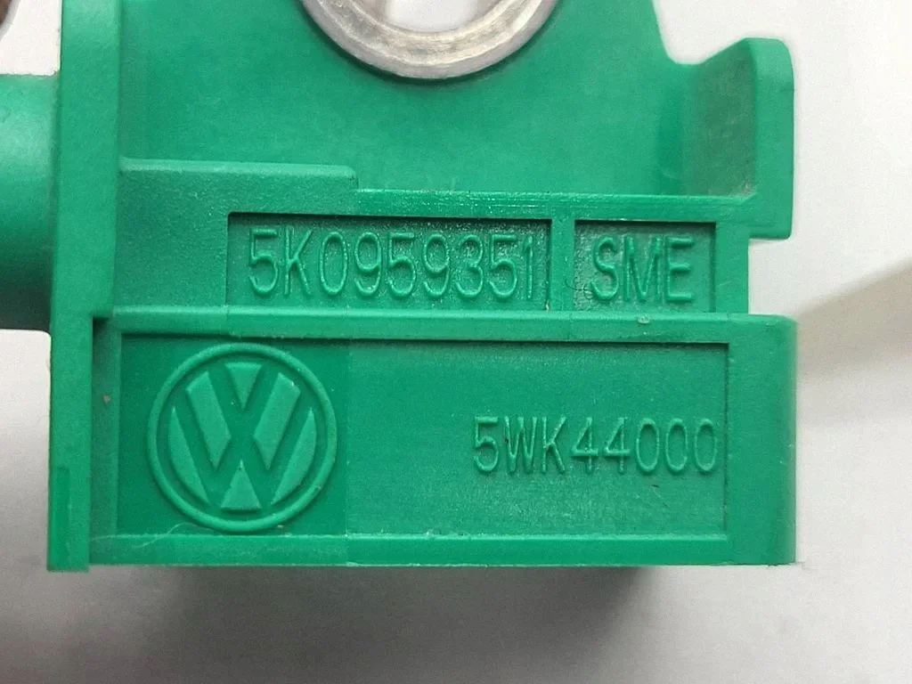 Sensor de choque Volkswagen Golf VI 5K0959351 image 5