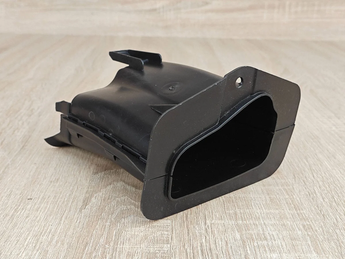 Luftintag broms höger BMW G14 G15 7465546